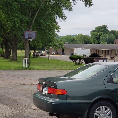 Mound Haven Motel Brookville 外观 照片