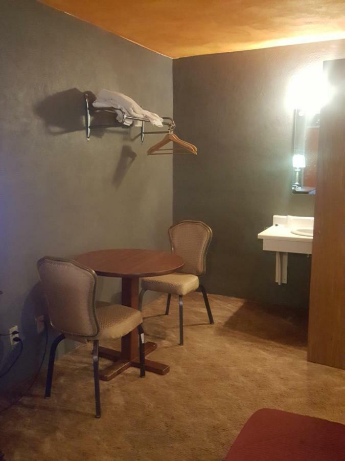 Mound Haven Motel Brookville 外观 照片